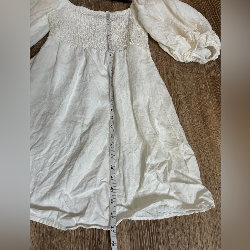 Tuckernuck Annie Smocked Mini Linen Dress in White Medium Puff Sleeves - Picture 6 of 8